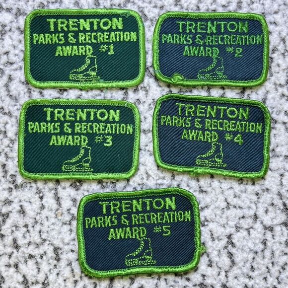 VTG New Jersey TRENTON PARKS & RECREATION Ice Figure Skating 9 Patch Lot Skate - Picture 2 of 11
